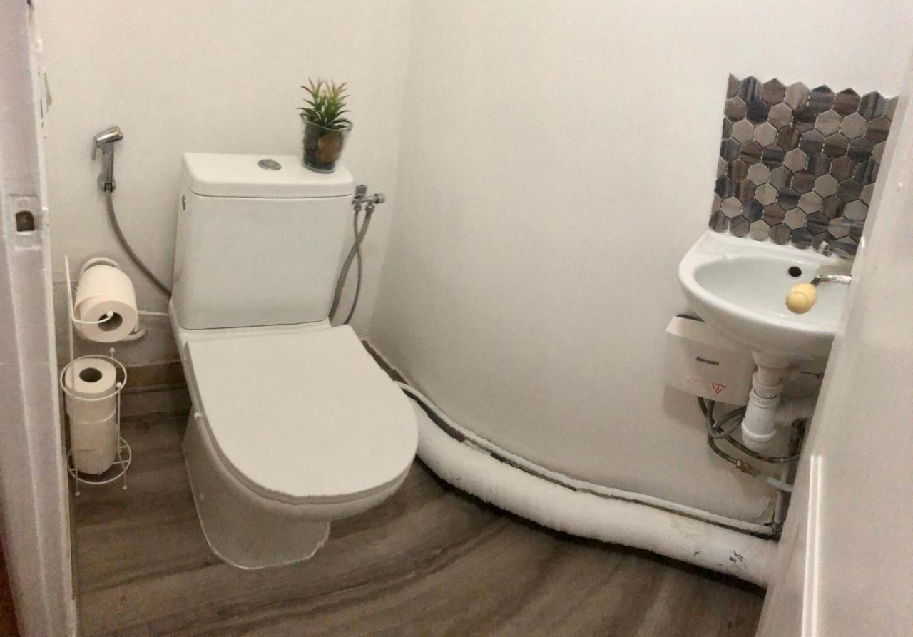 Room With Balcon 20 Minutes From Eiffel Tower Choisy-le-Roi Bagian luar foto